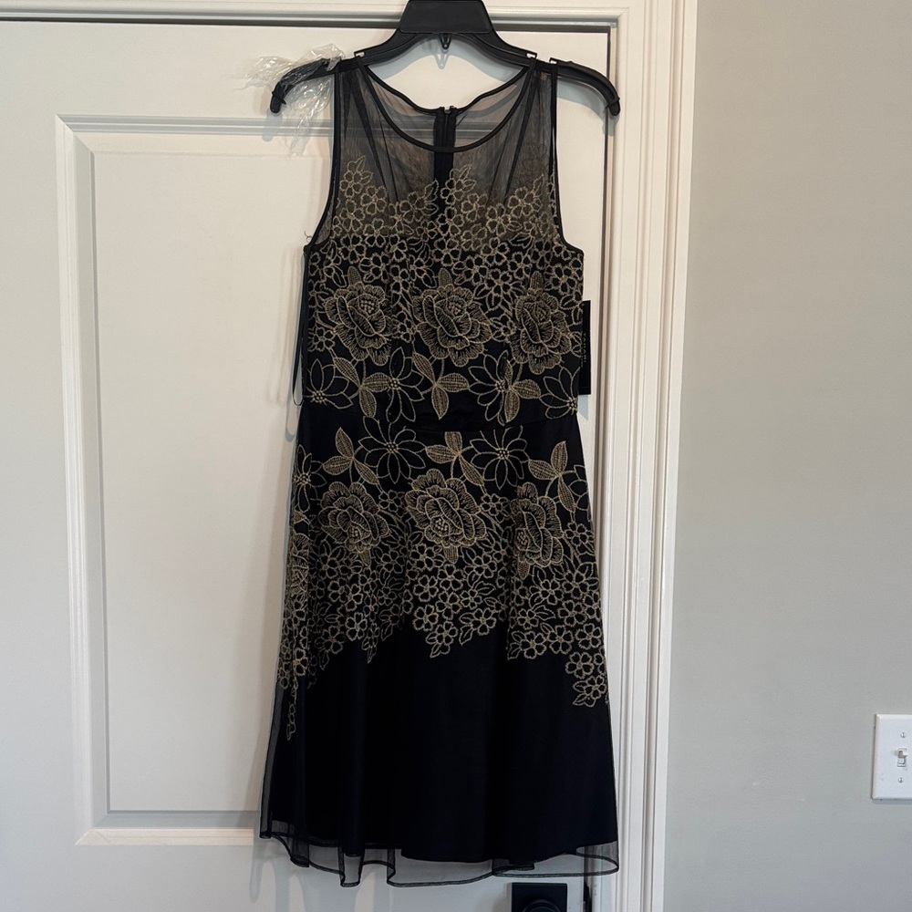 NWT Tahari Black Dress with Gold Floral Design size 6